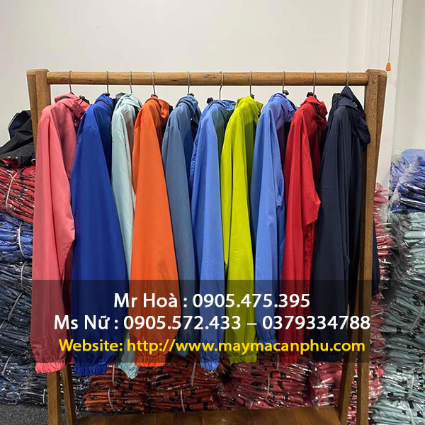 Áo khoác gió mỏng nhẹ, nhiều màu sắc 