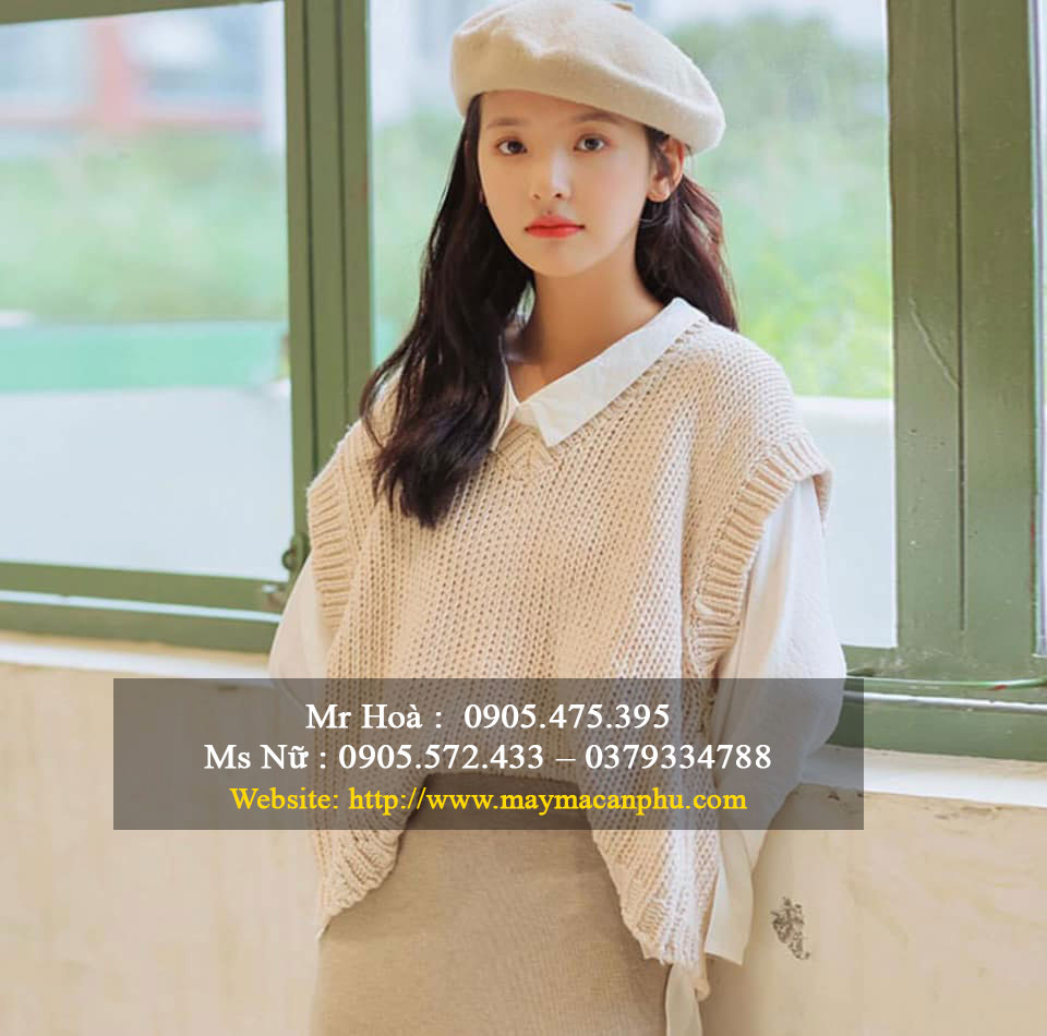 Áo gile kết hợp với sơ mi luôn là lựa chọn hàng đầu của các chị em.