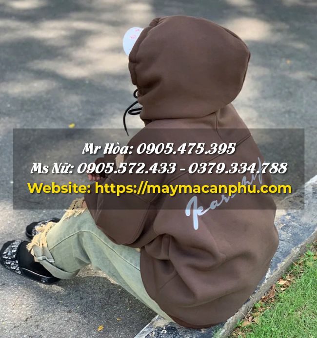 Gợi ý phối đồ với mẫu hoodie phù hợp mùa hè