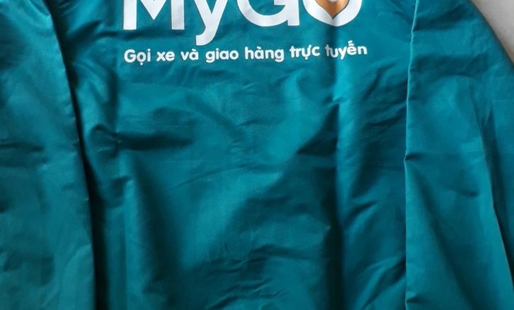 Áo khoác đồng phục cho Minihouse Team