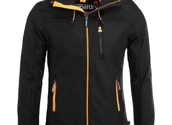 Bật mí những kiểu áo khoác không bao giờ lỗi mốt mới nhất