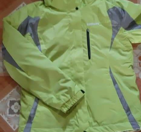 Các loại áo khoác cho học sinh đơn giản