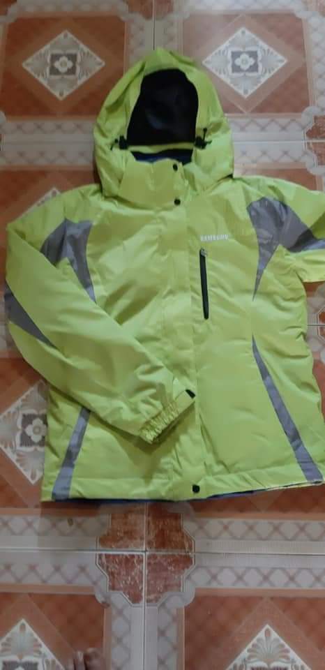 Tìm hiểu cách chọn áo khoác nữ cho người gầy.