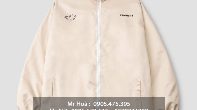 Áo khoác nữ đi mưa không ướt