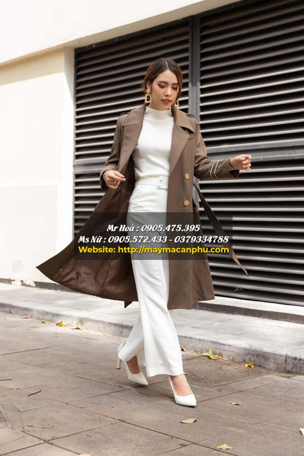 Cách phối đồ với áo khoác kaki nữ