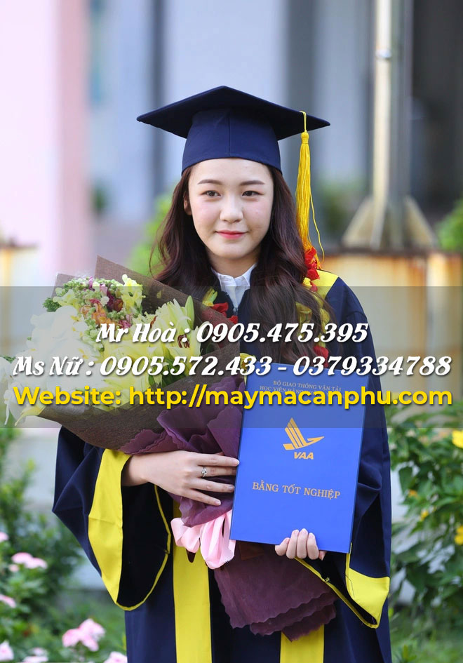 Phối đồ với áo tốt nghiệp