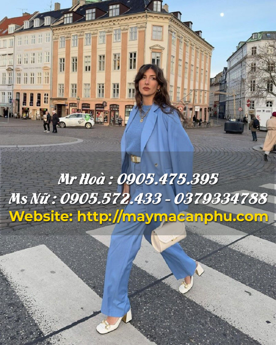 Áo khoác dài tone sur tone ấn tượng