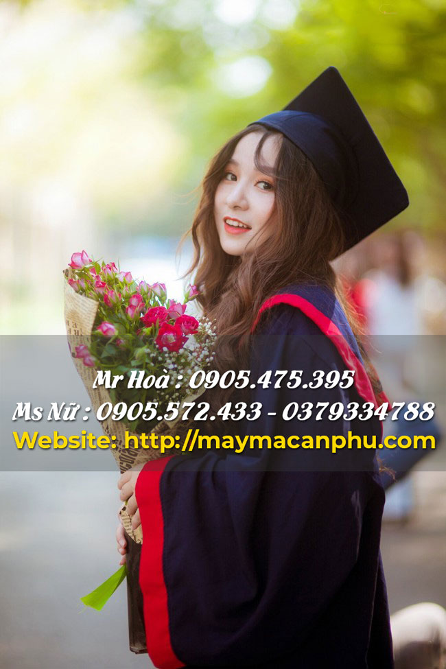 Phối đồ với áo tốt nghiệp