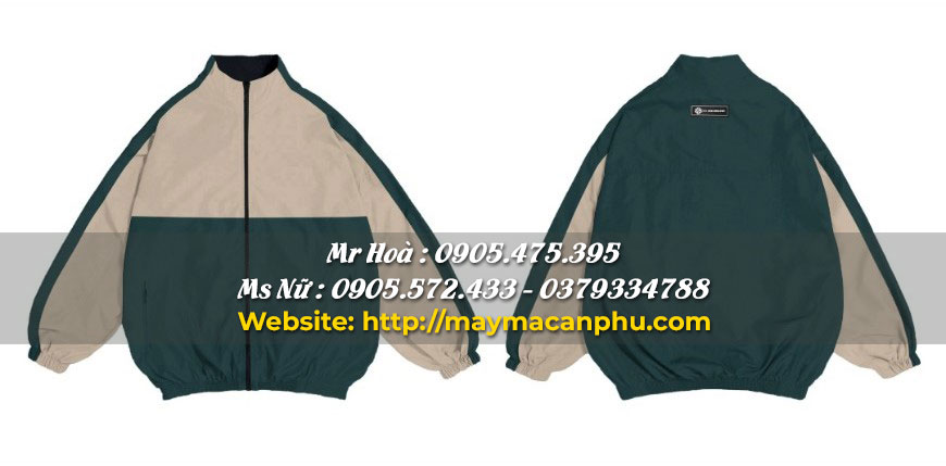 Nên chọn vải thoáng khí để các bé cảm thấy thoải mái khi mặc đồng phục