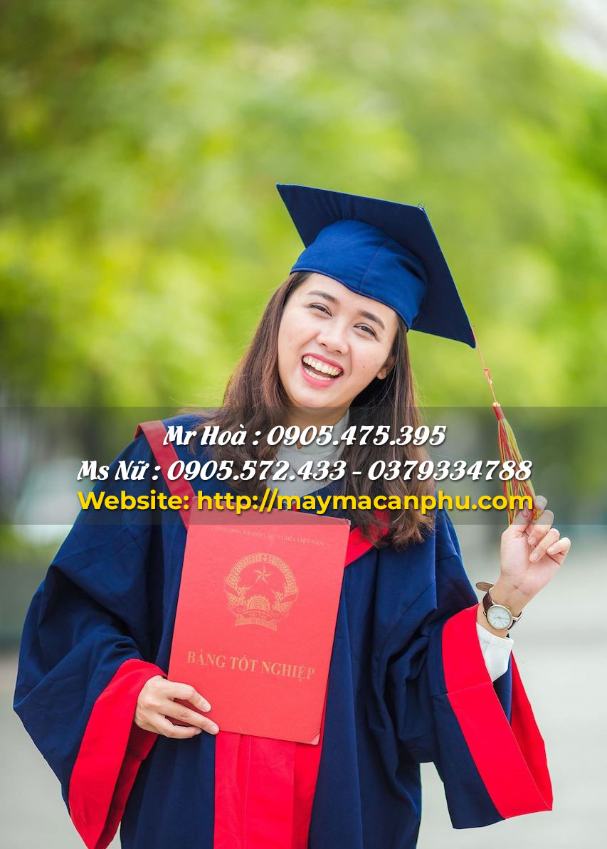 Những lưu ý trước khi thực hiện các bước mặc áo cử nhân sao cho đúng và đẹp nhất