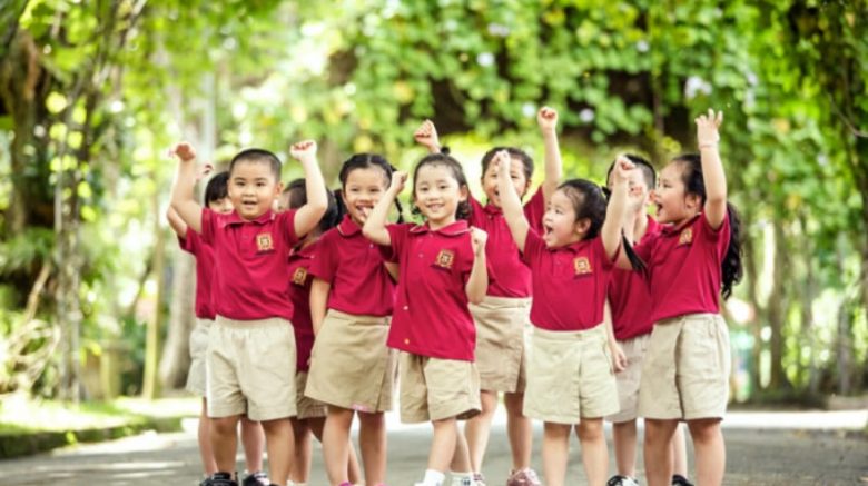 đồng phục học sinh in logo