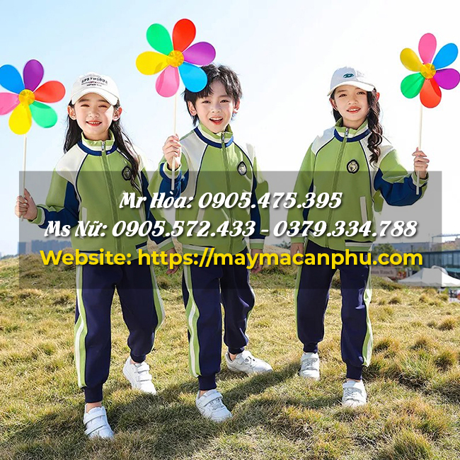 Áo khoác thể thao cho học sinh in logo trường – tinh thần tập thể