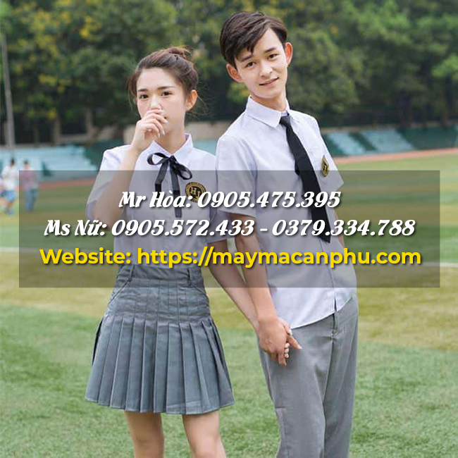 May đồng phục học sinh theo yêu cầu.